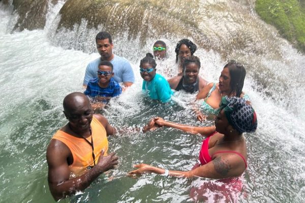 Private-Half Day Shared Tour Benta Falls - Image 5